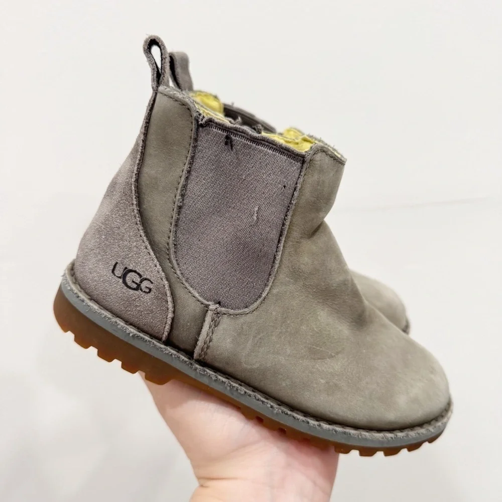 UGG Kids Nubuck Leather Callum Gray Boots Side Zip Size 10
