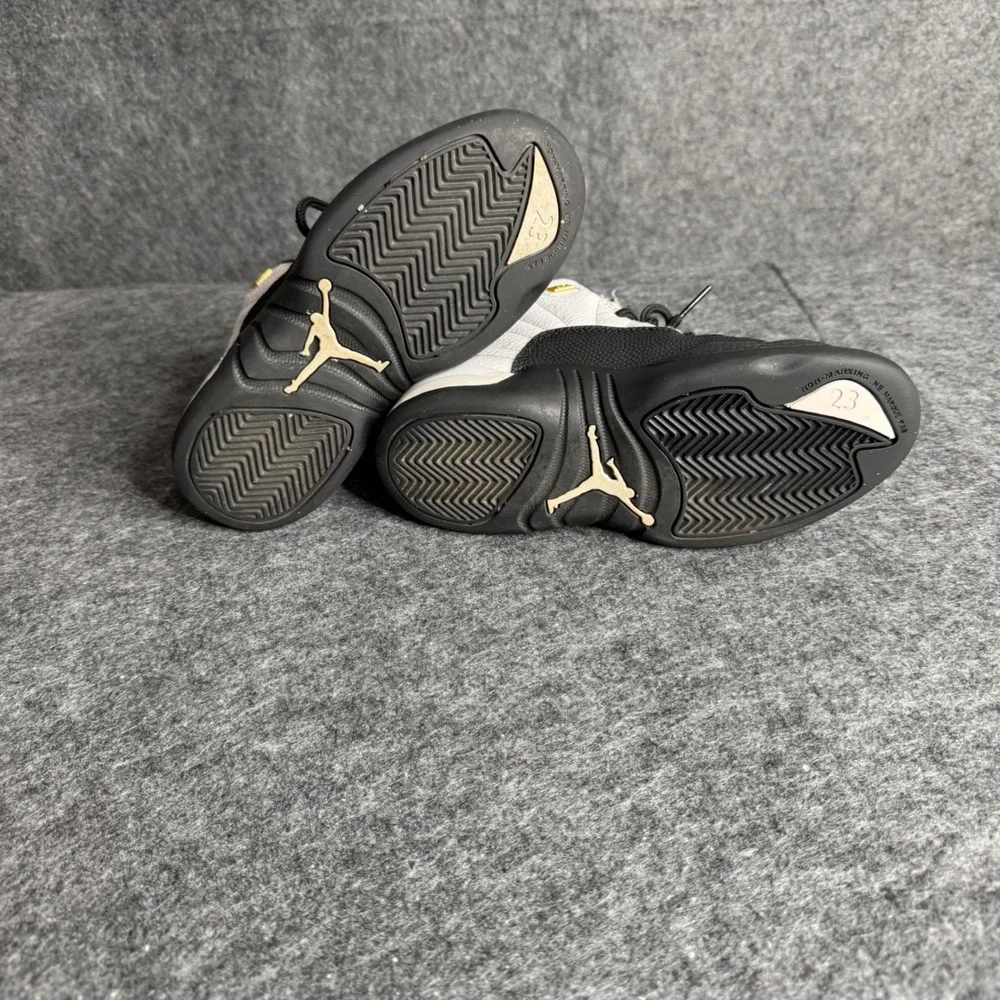 Jordan mid size upper