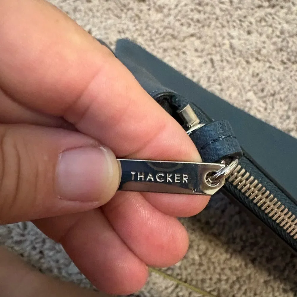 Thacker teal wristlet