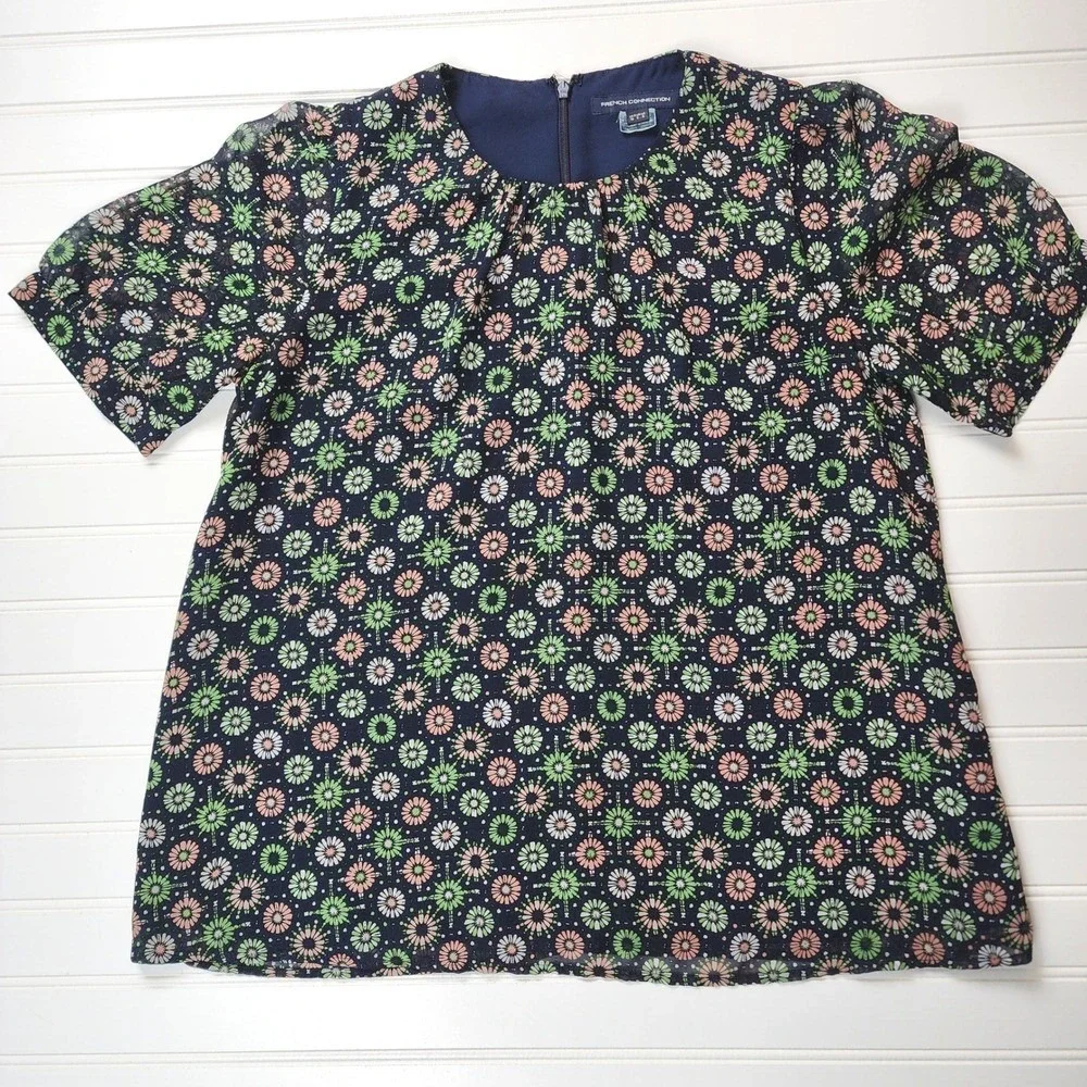 French Connection Womens Size 10 Navy Floral Print Short Sleeve Shirt