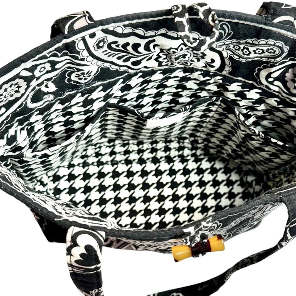 Vera Bradley Original Vera Tote Bag Midnight‎ Paisley Black White Quilted Iconic