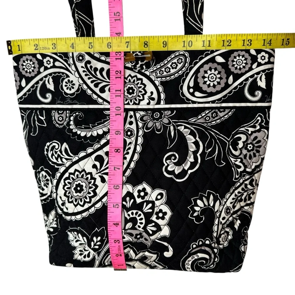 Vera Bradley Original Vera Tote Bag Midnight‎ Paisley Black White Quilted Iconic