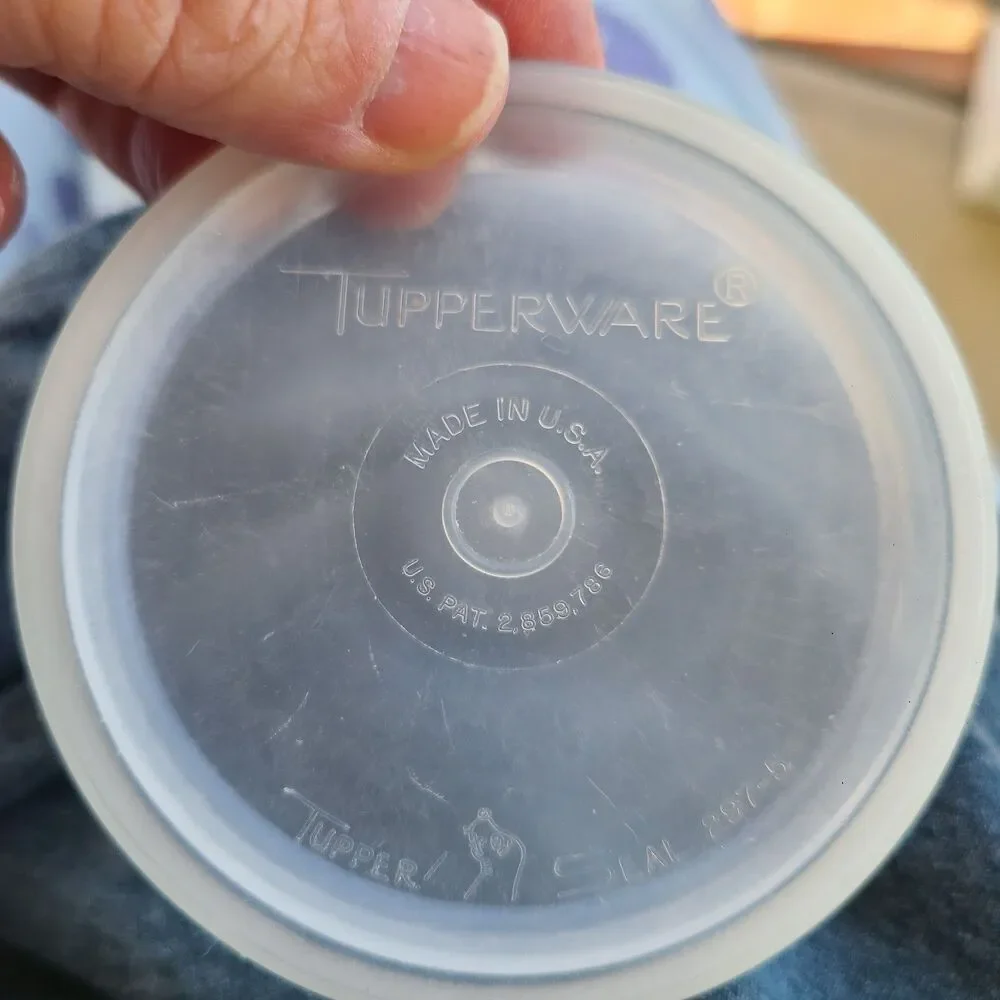 Tupperware vtg jifi