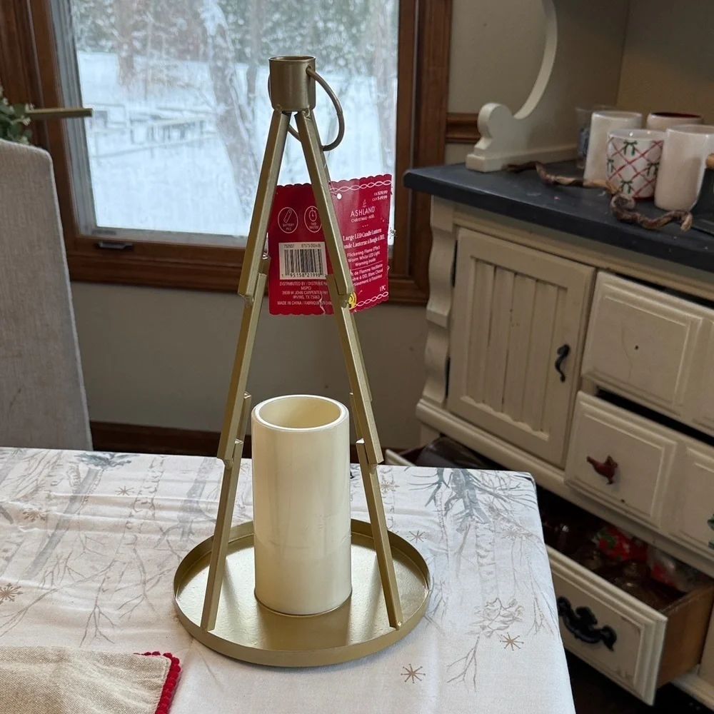 Elegant Gold Candle Holder NEW CHRistmas