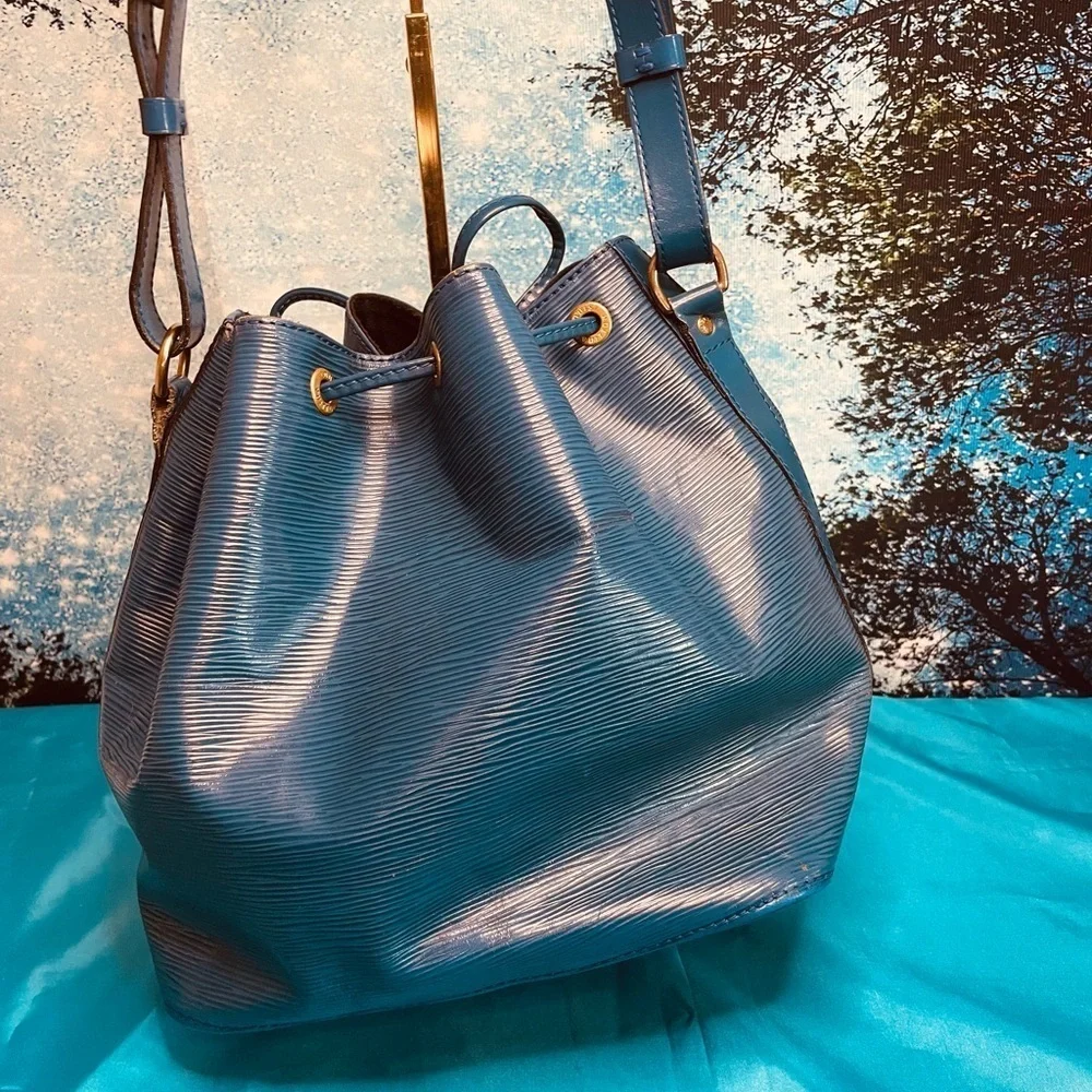 Louis Vuitton this louis