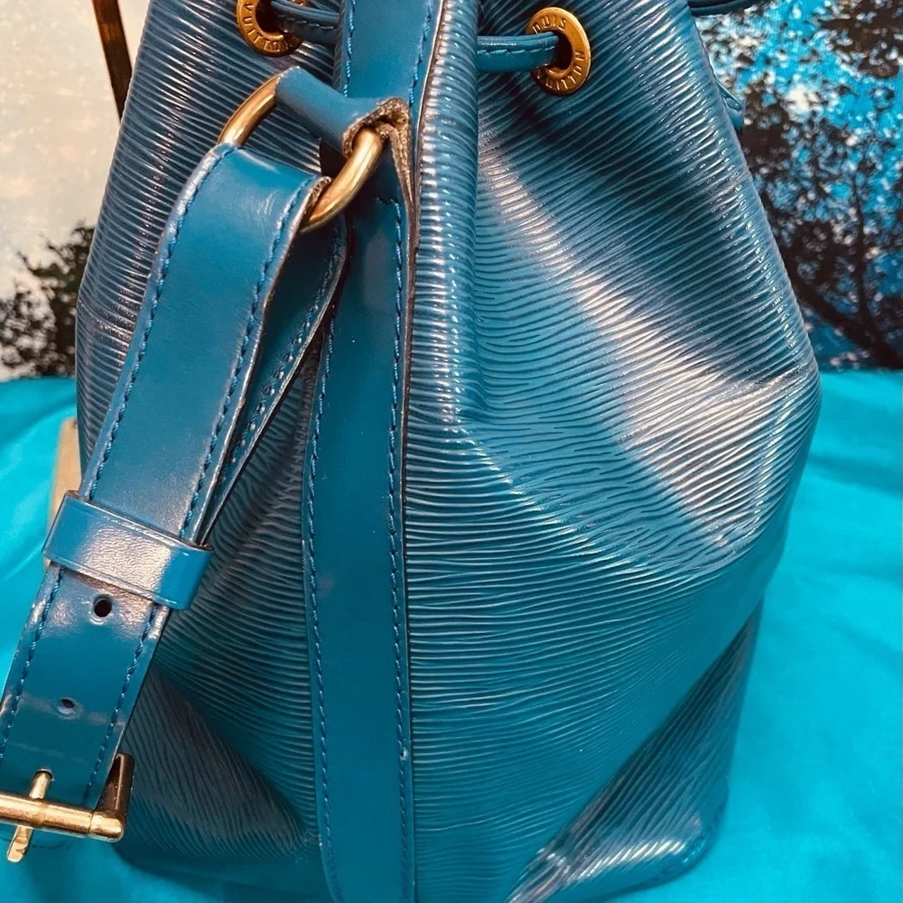 Louis Vuitton this louis