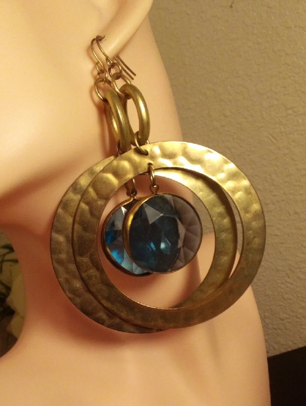 None stylish gold