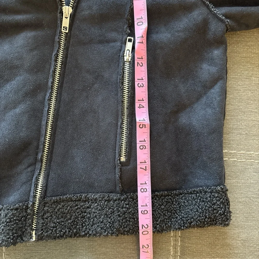 Apricot Lane sleek black