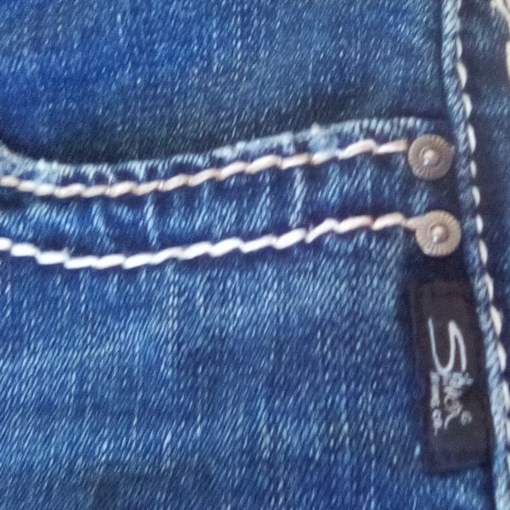 Silver Jeans outfits pockets