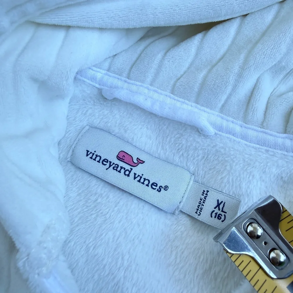 Vineyard Vines 📌 size