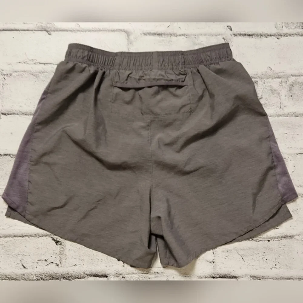 Nike women gray