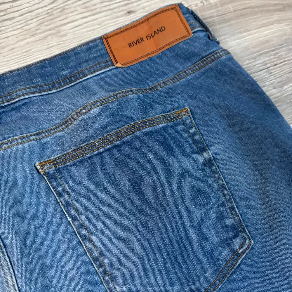 River Island classic river