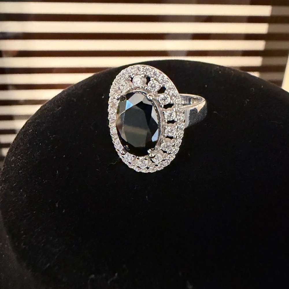 ring womens cocktail