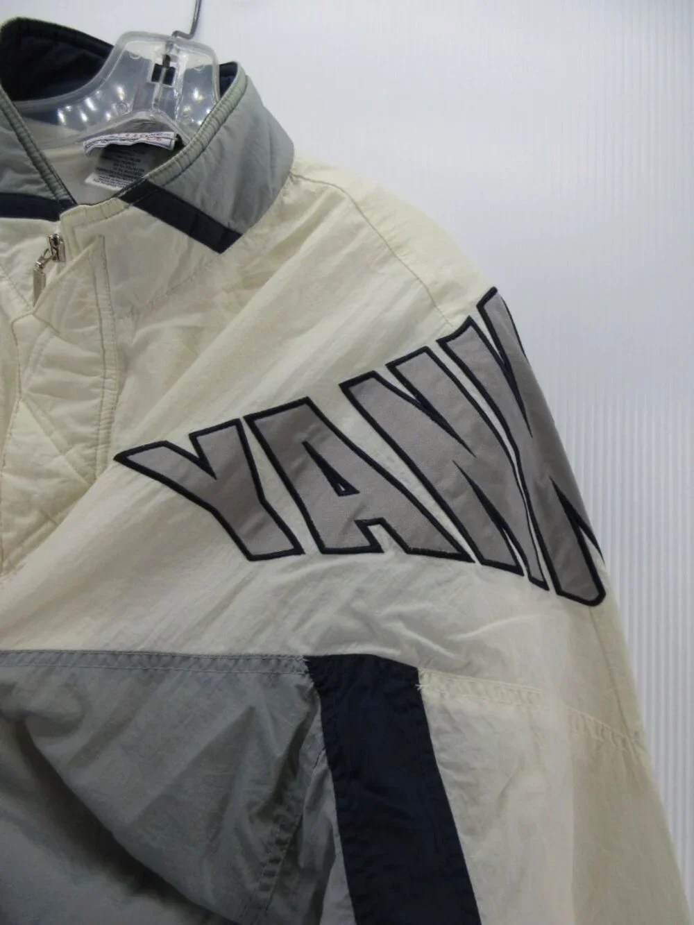 VINTAGE New York Yankees Jacket Large White Apex One Spell Out 90s *