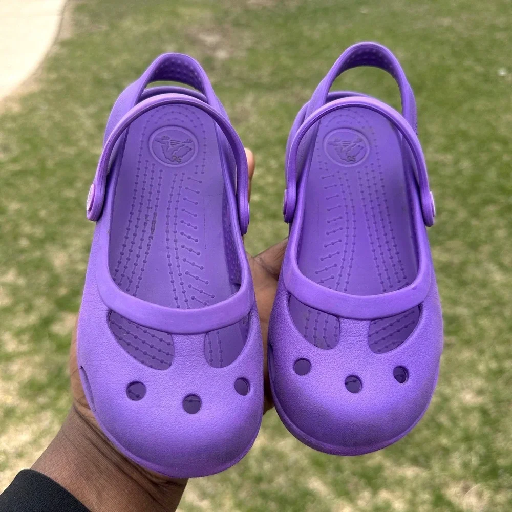 CROCS preowned fairly