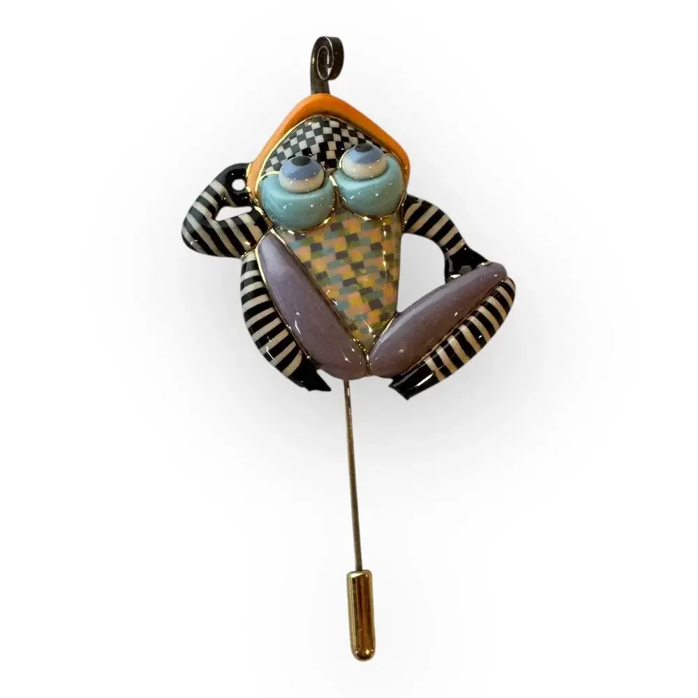 Cynthia Chuang vintage hand