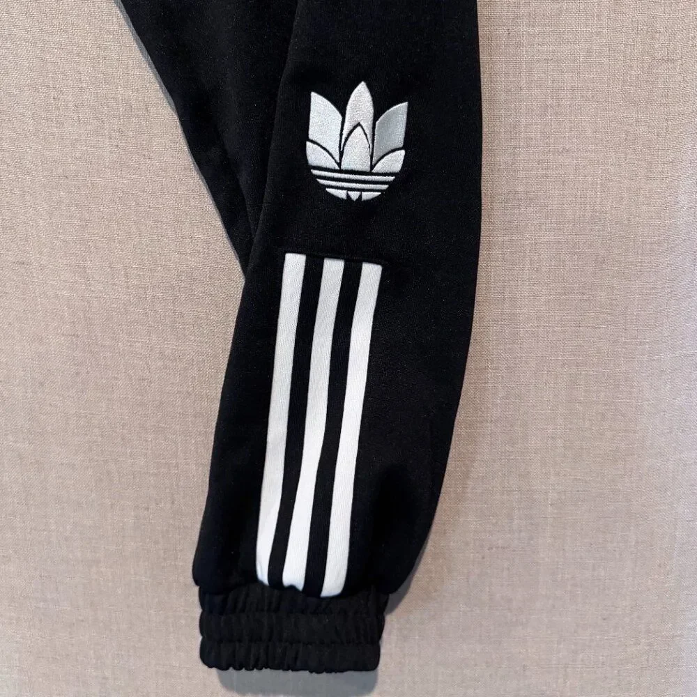 adidas stay stylish