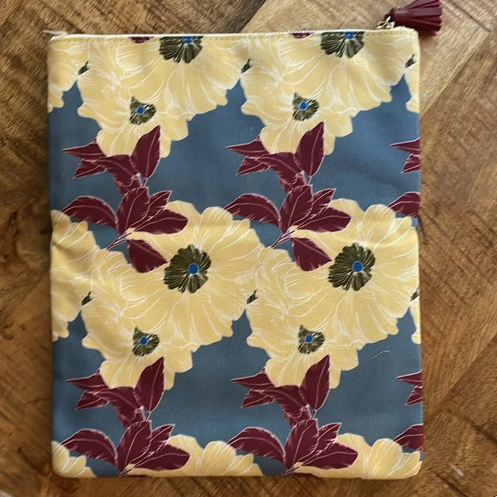 Rachel‎ Pally Reversible Floral Ivory Clutch