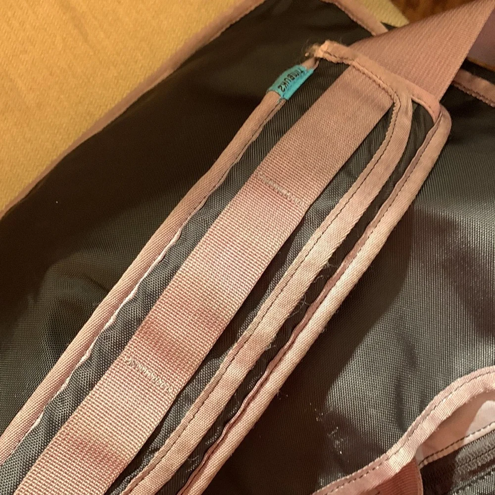 REI are adjustable