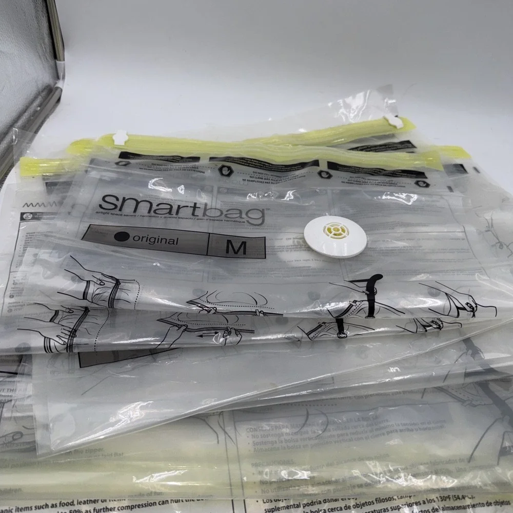 Smartbag Lot Of 5 Travel Airtight Space Saver Bags 1-XL 2-Medium 2-Large NEW