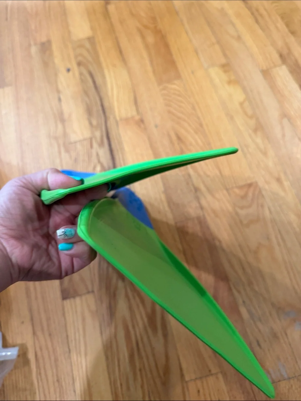N/A bright green