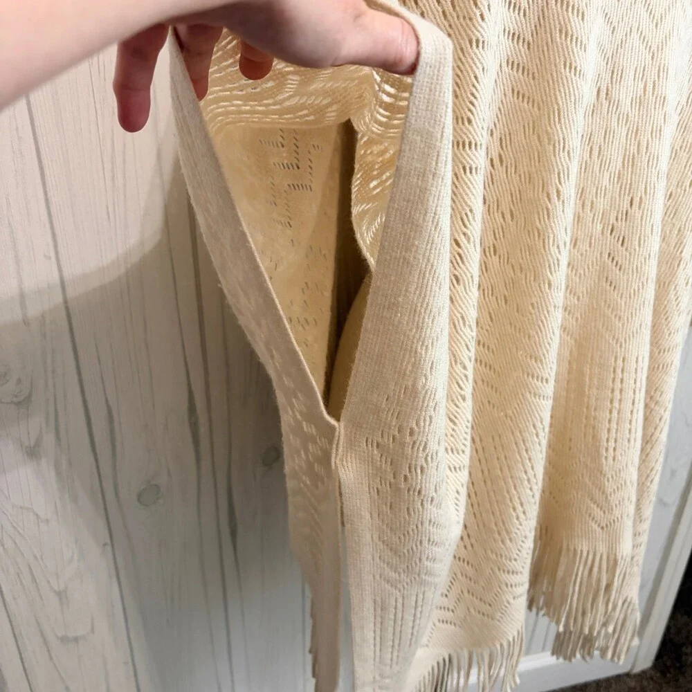 LOFT beige knit