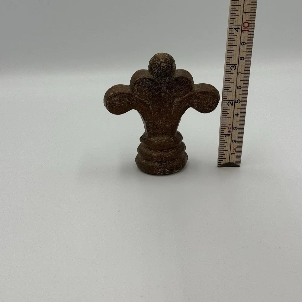N/A brown metal