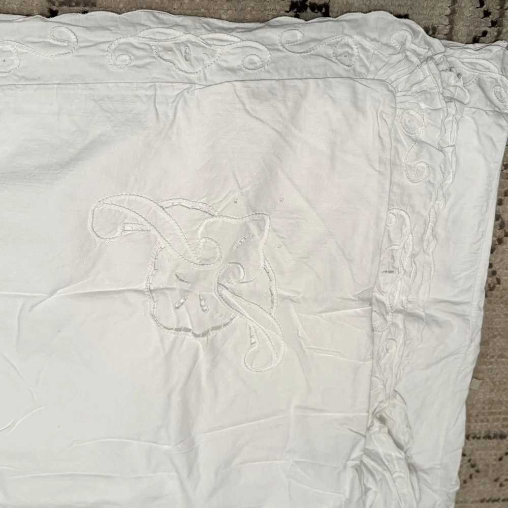 Vintage edge set embroidered