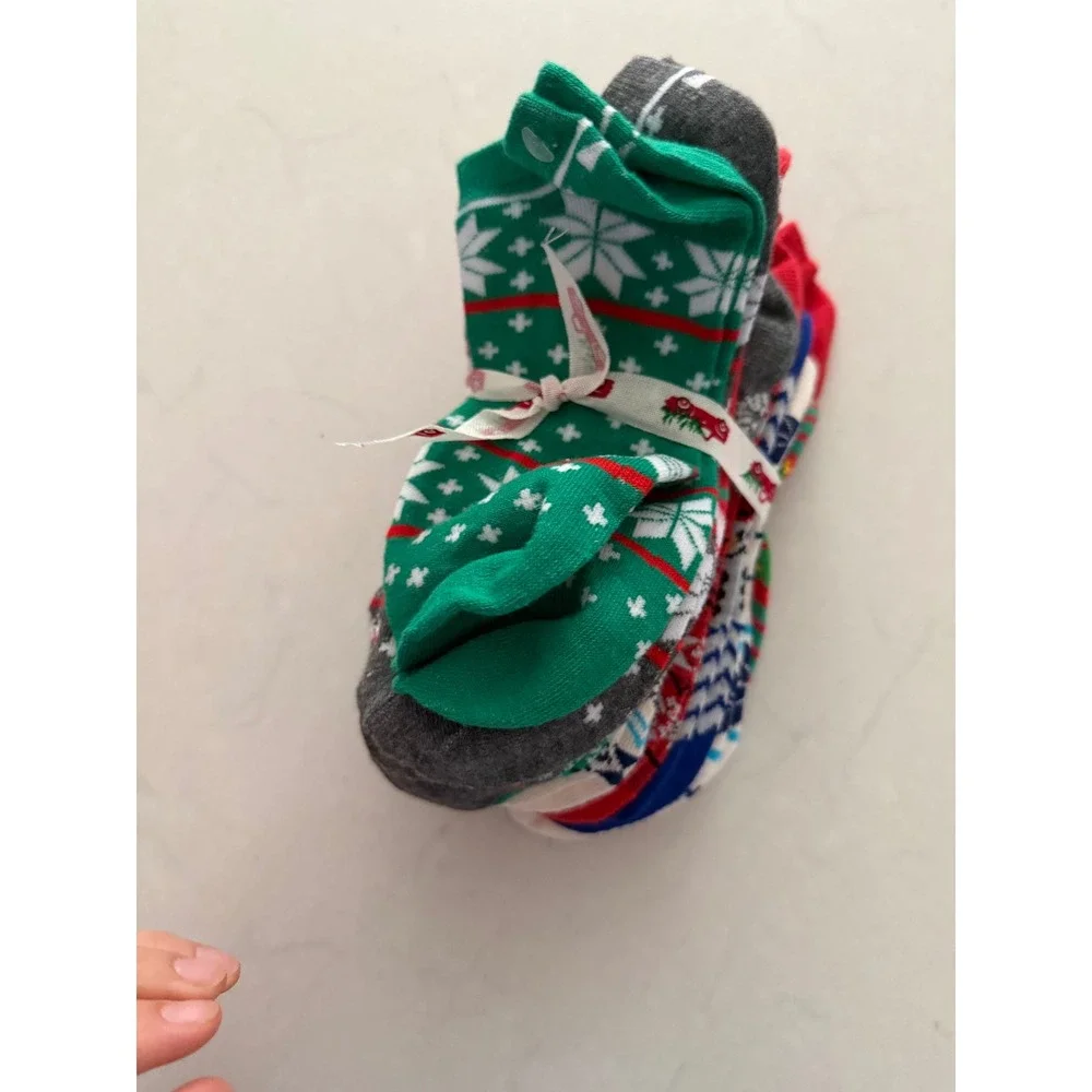 Holiday Christmas Ankle Socks Bundle Multi Color Fair‎ Isle Snowflake Patterns