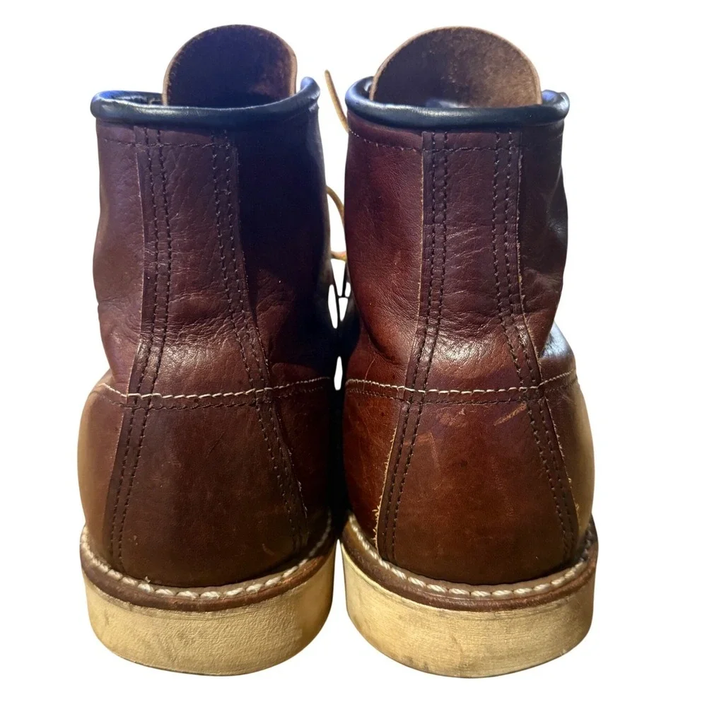 Red Wing Heritage features offer fashion