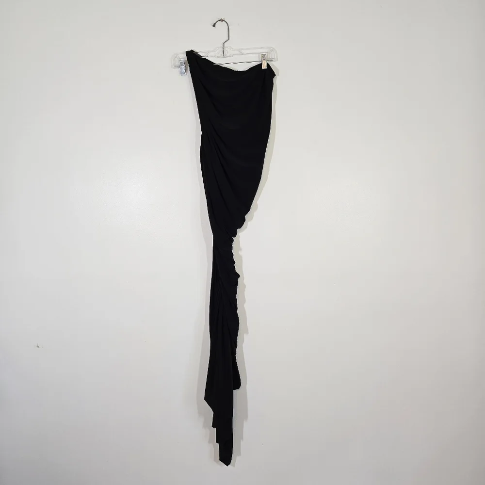 Norma Kamali excellent used
