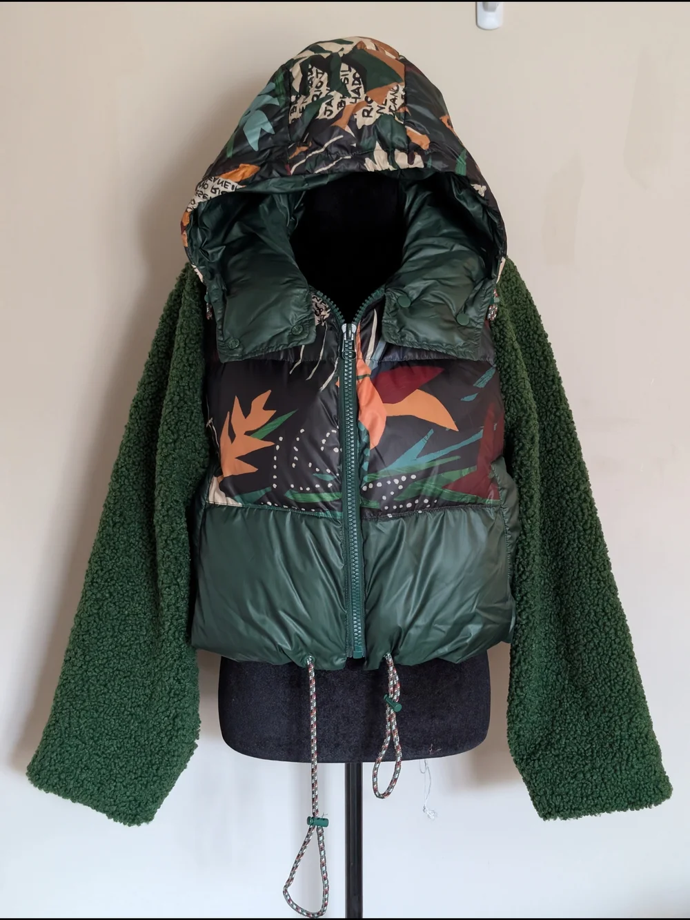 NWT Farm Rio Mixed Leopard Pop Cropped Puffer Jacket Green Sherpa Sleeves Small