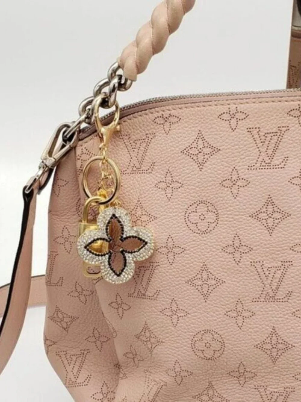 Authentic Louis Vuitton Gold Padlock 🔑 Unbranded Clover Keychain Bag Charm LV