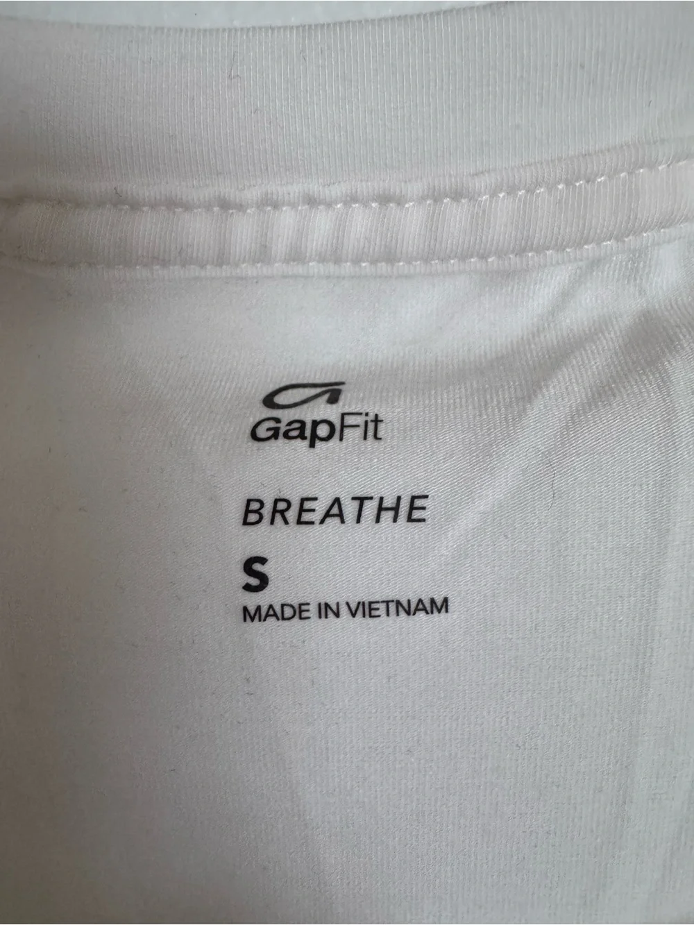GapFit shirt lightweight
