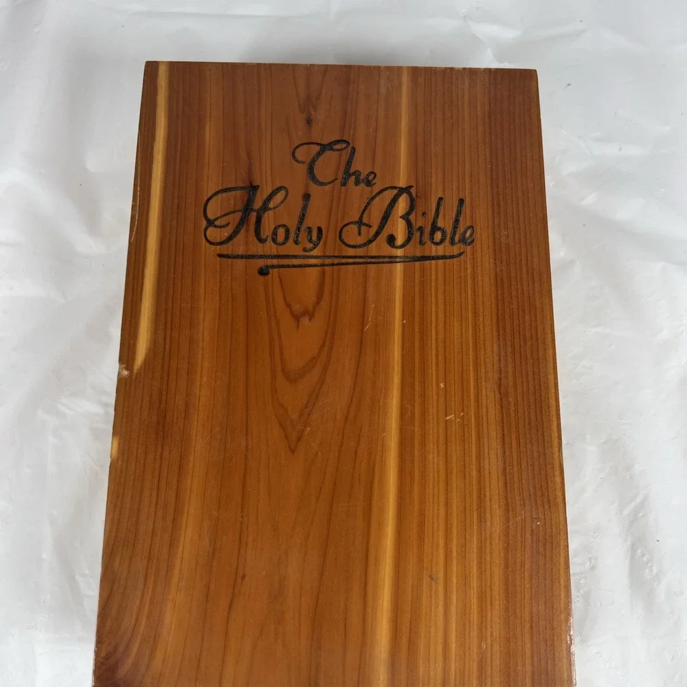 Holy Bible‎ Memorial Edition in Wooden Cedar Box Gift