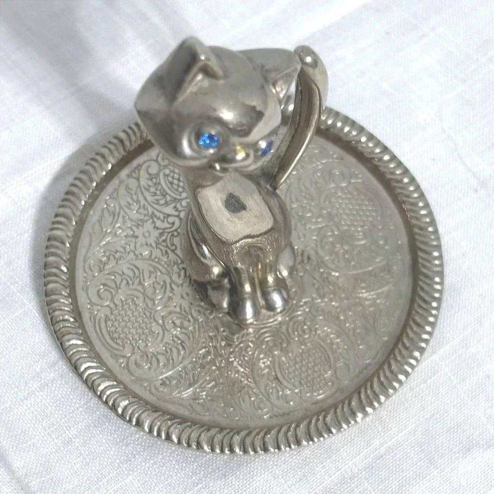 Vintage Silver Plated Cat Ring Holder Etched Tray Blue Rhinestone Eyes EP Zinc