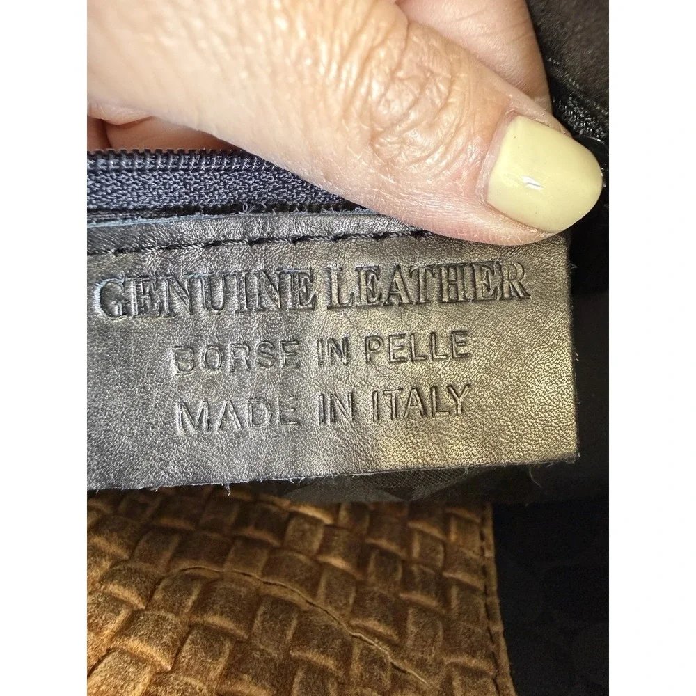 Borgo Degli Etruschi woven leather handbag.
