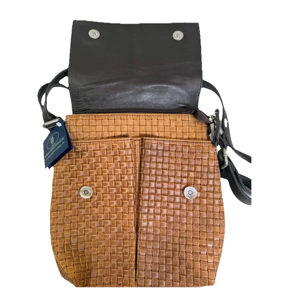 Borgo Degli Etruschi woven leather handbag.