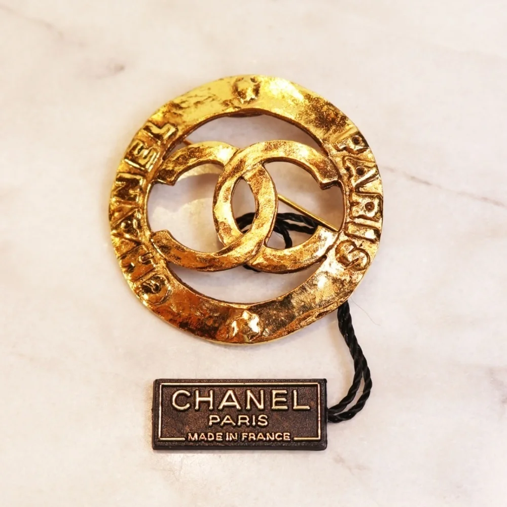 Chanel CC Logo Paris Gold Plated Brooch