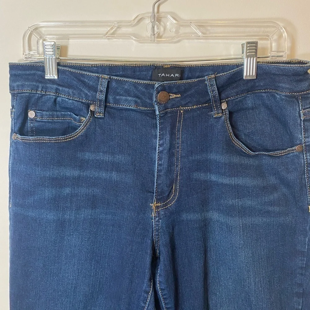 Tahari skinny jeans
