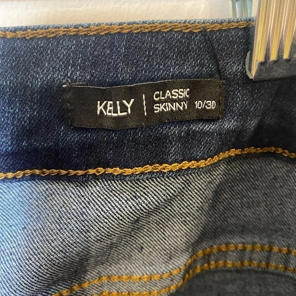 Tahari skinny jeans