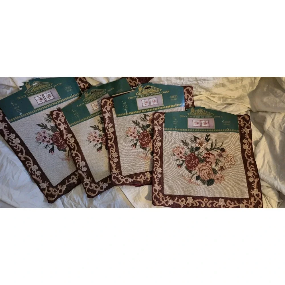Floral Tapestry Table Runner & Placemats Set Rose Design • Woven Tapestry • V