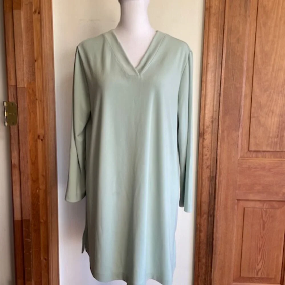 LAND'S END Sleep Shirt Nightgown Jersey Long Sleeve V Neck Green