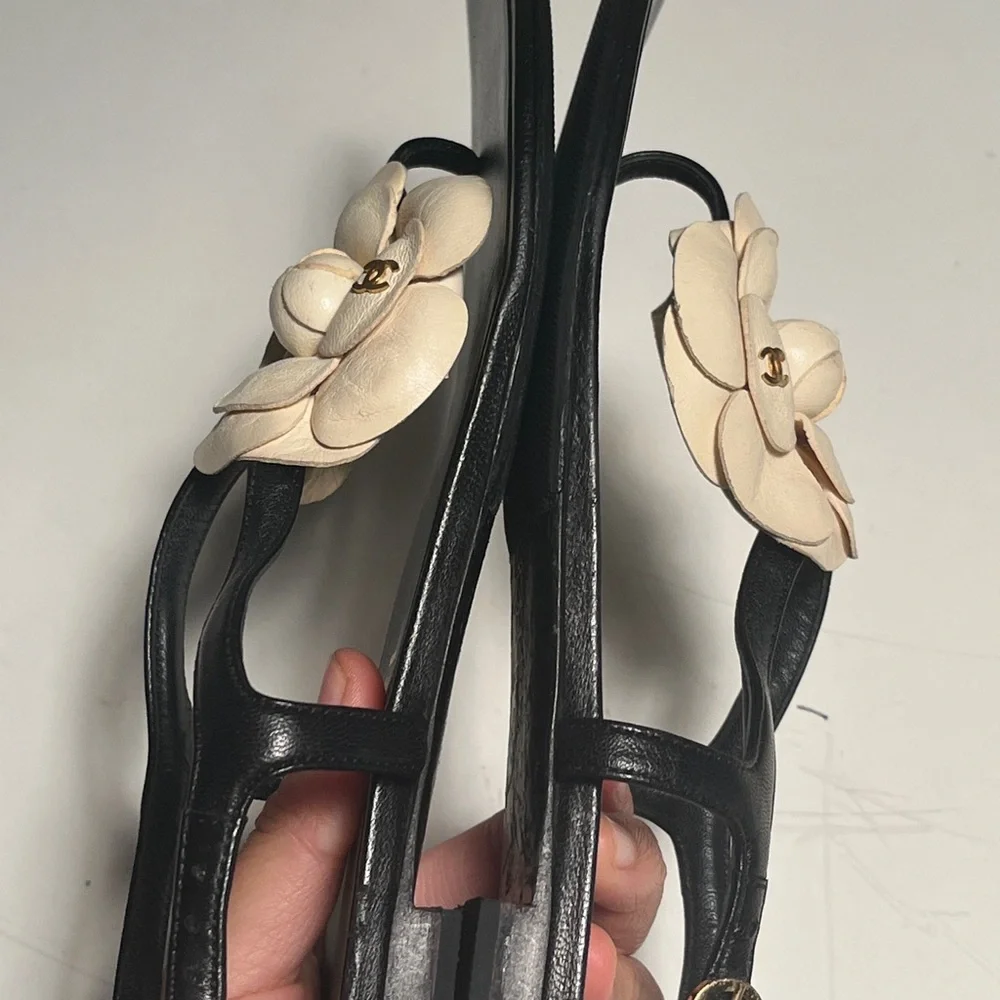 CHANEL Black Sandals with Cream Floral Accent