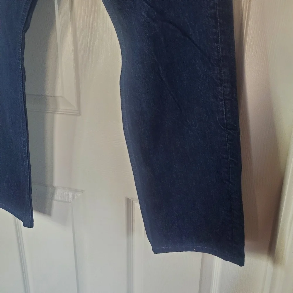 Levis pocket zip know