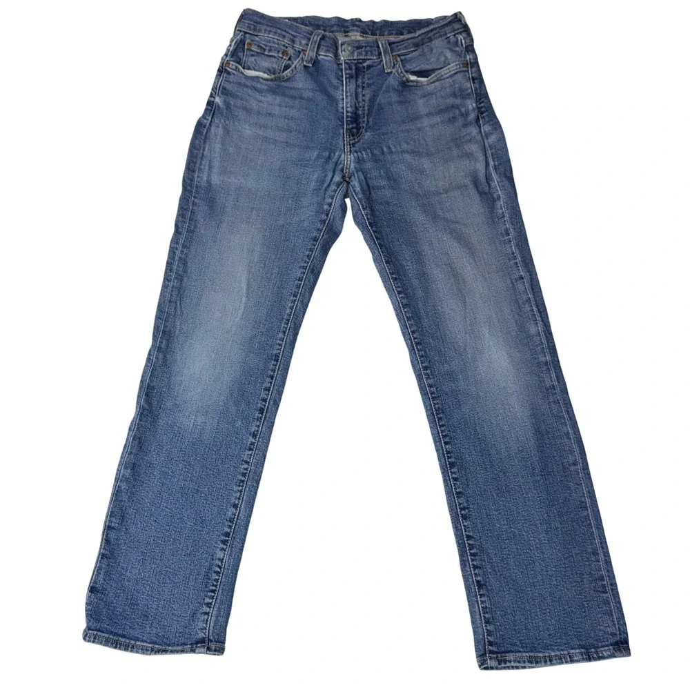 Levis please note