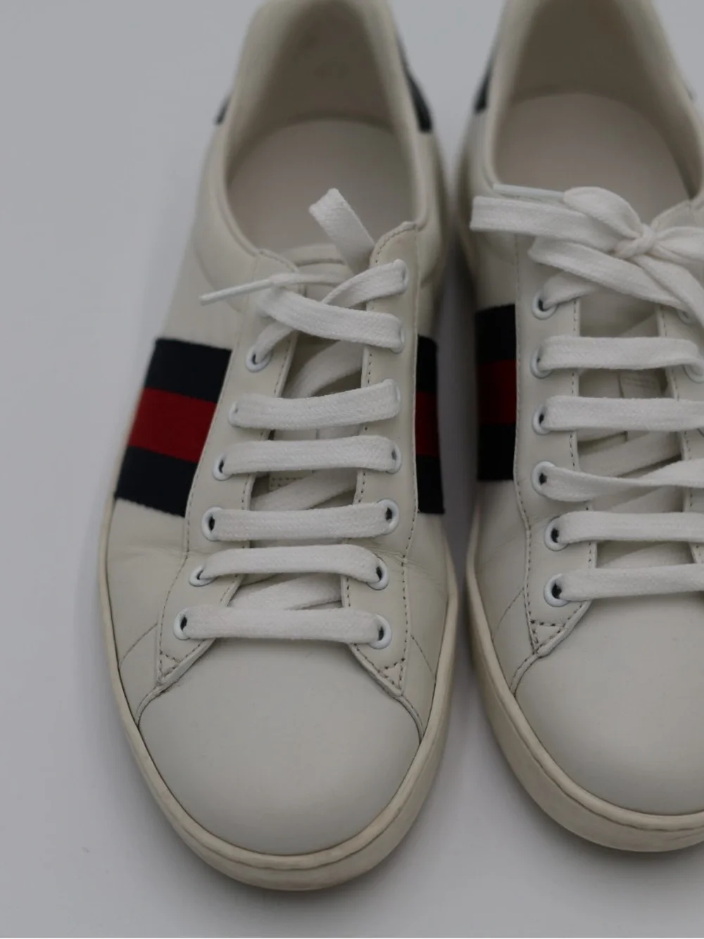 Gucci White Leather Sneakers with Red and Navy Web Stripe