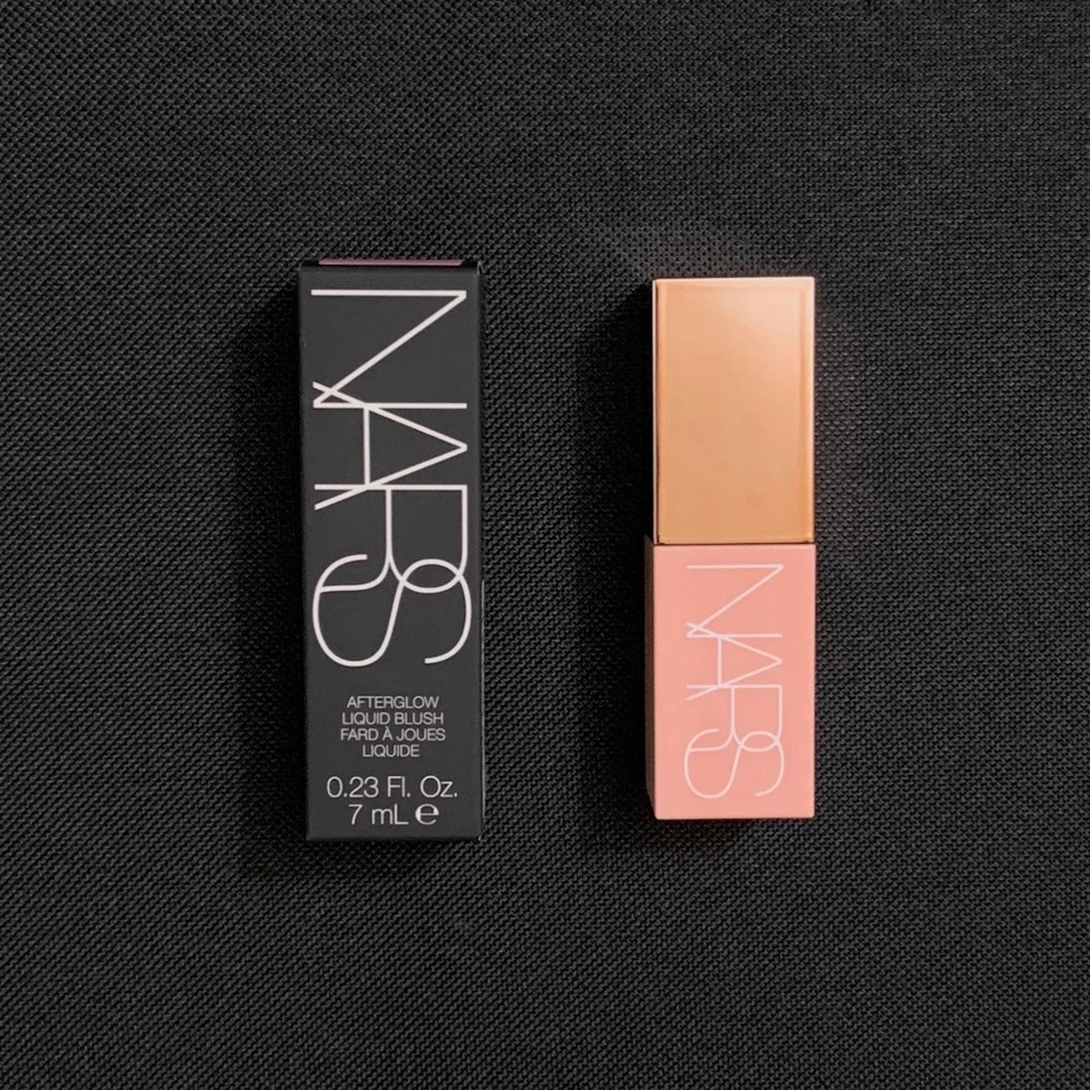 NARS Behave Afterglow Ultra Creamy Hydrating Liquid Blush w/ Glassy Dewy Finish