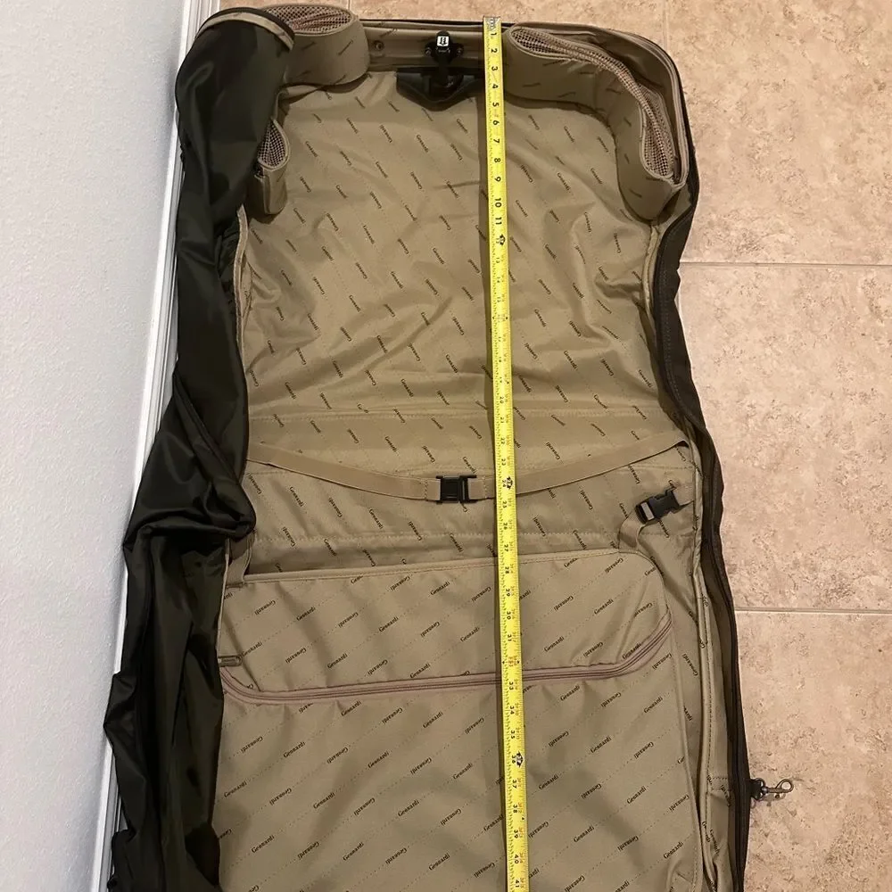 Vtg Geonardi Dark Green CANVAS Fold Out Carrier GARMENT BAG SUITCASE 44”x24”