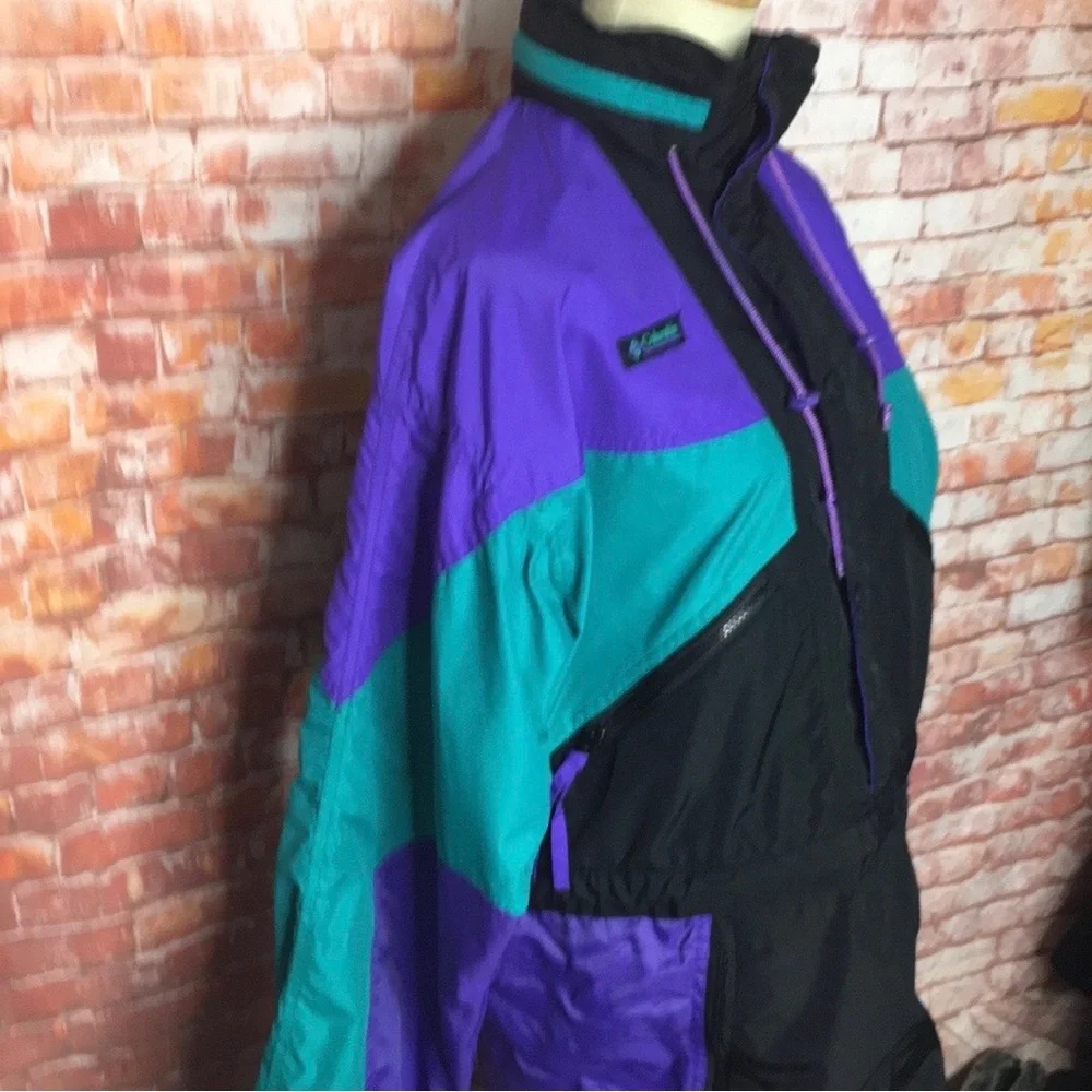 Columbia 23 33 teal